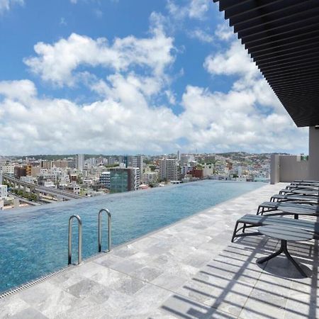 Hewitt Resort Νάχα Εξωτερικό φωτογραφία Rooftop pool at the hotel