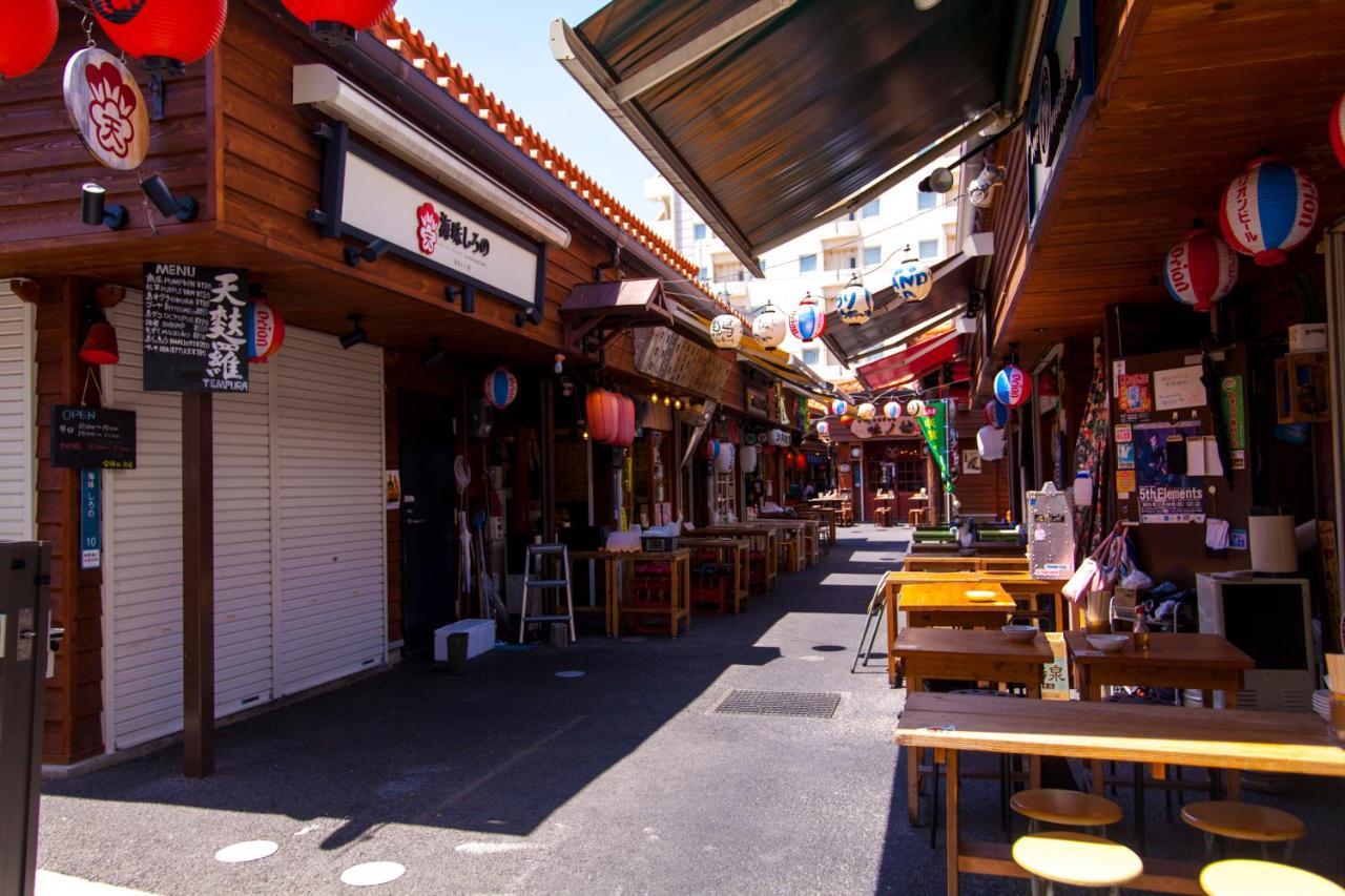 Hewitt Resort Νάχα Εξωτερικό φωτογραφία A street in Izakaya